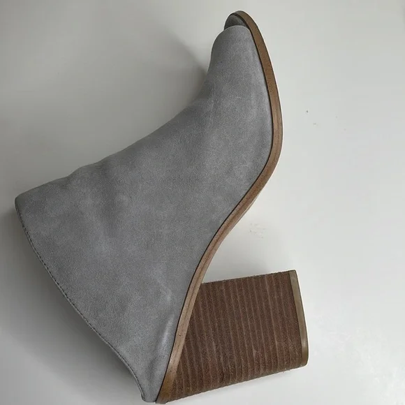 Steve Madden Nollla suede open toe stack heel mules bootie in pewter, size 9.5 - Picture 3 of 10